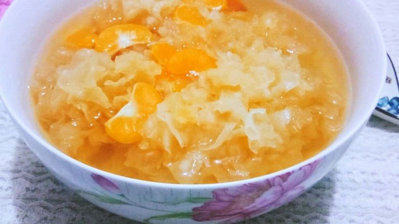 银耳蜜桔羹