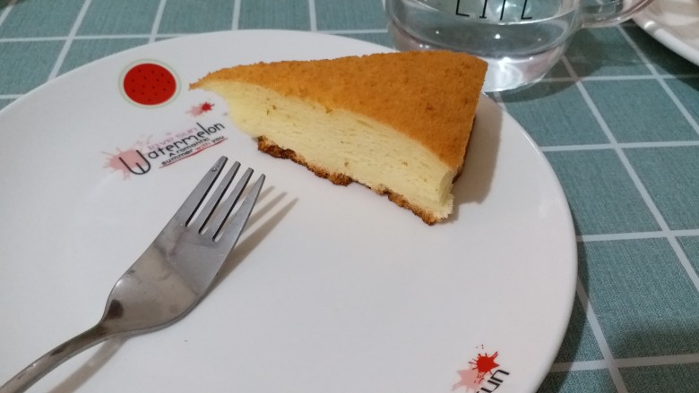 原味戚风,享用,今天孩子的下午茶😁~