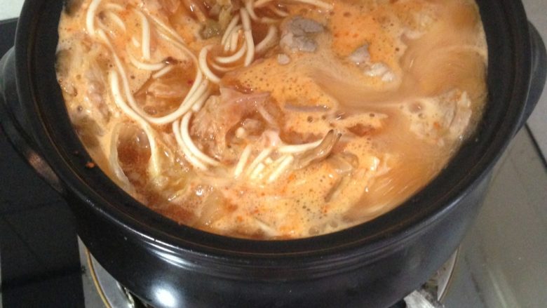 辣白菜火锅面