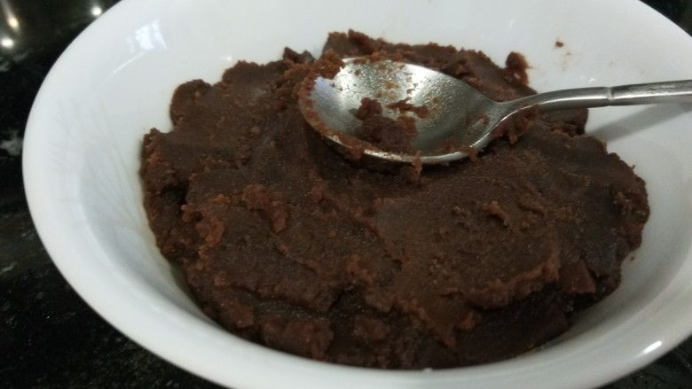 新文美食 黑芝麻豆沙饼,红糖<a style='color:red;display:inline-block;' href='/shicai/ 4729'>豆沙馅</a>自己做好的。