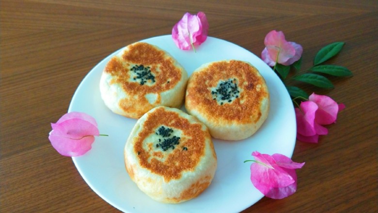 新文美食 黑芝麻豆沙饼,成品图