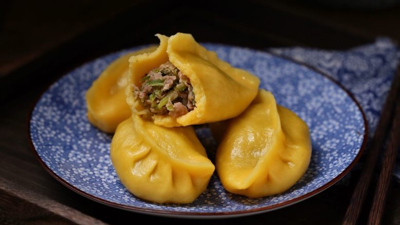 猪肉萝卜丝玉米面蒸饺