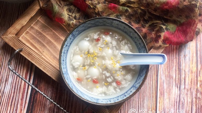 快手小食 酒酿圆子,完成