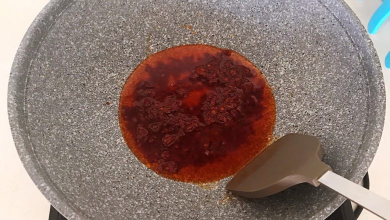 完美的下饭菜 腊肠烧豆腐,炒出红油
