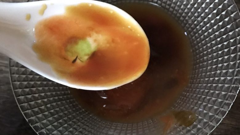 酱爆大虾,2勺清水,搅拌均匀