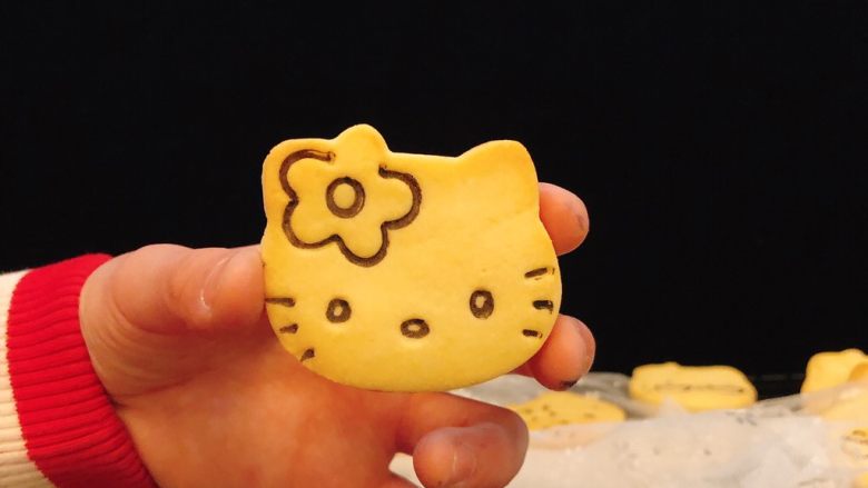 可爱KT小饼干,可爱哇?姐姐画的😊