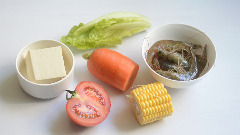 鲜虾豆腐汤(辅食),材料准备好