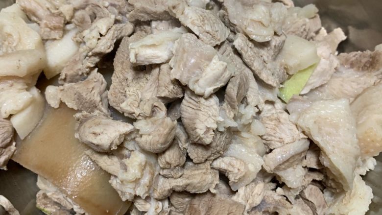 红烧肉,捞出肉备用