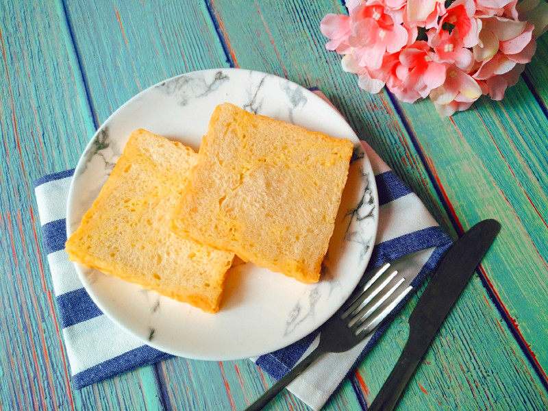 奶酥吐司