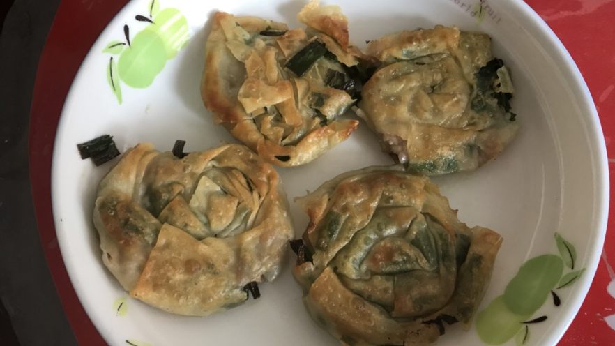 云吞皮葱油饼