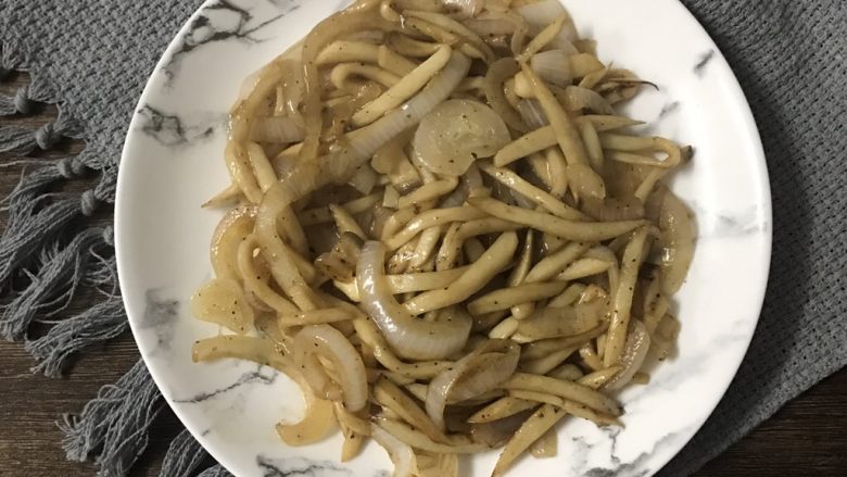 洋葱杏鲍菇