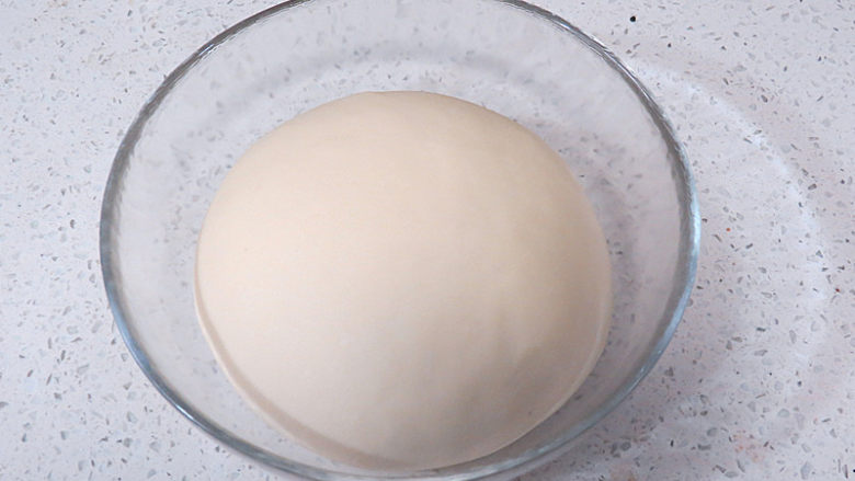 冬季温暖滴下午茶品【黑糖肉桂手撕包】,直到两倍大,冬天发酵慢可以适当延长