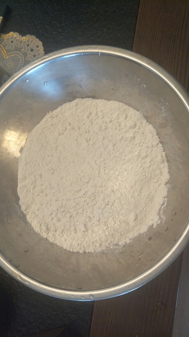 充满人情味的青菜面疙瘩。,<a style='color:red;display:inline-block;' href='/shicai/ 519'>面粉</a>1斤