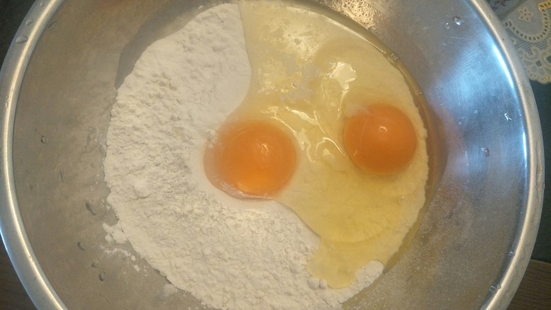 充满人情味的青菜面疙瘩。,<a style='color:red;display:inline-block;' href='/shicai/ 9'>鸡蛋</a>两个