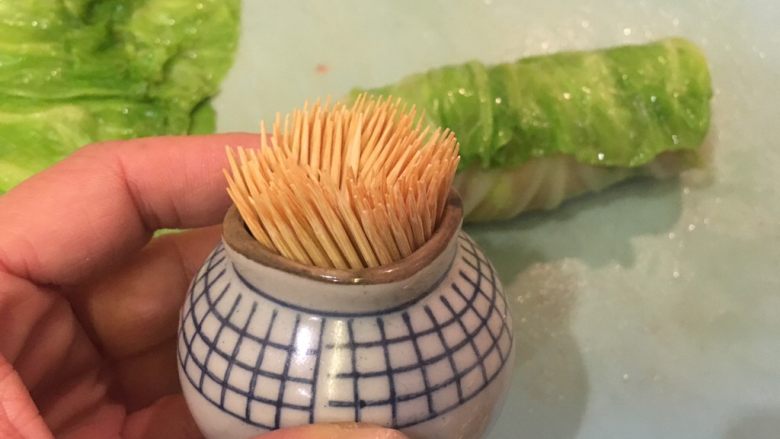 高丽菜卷,牙签!准备!