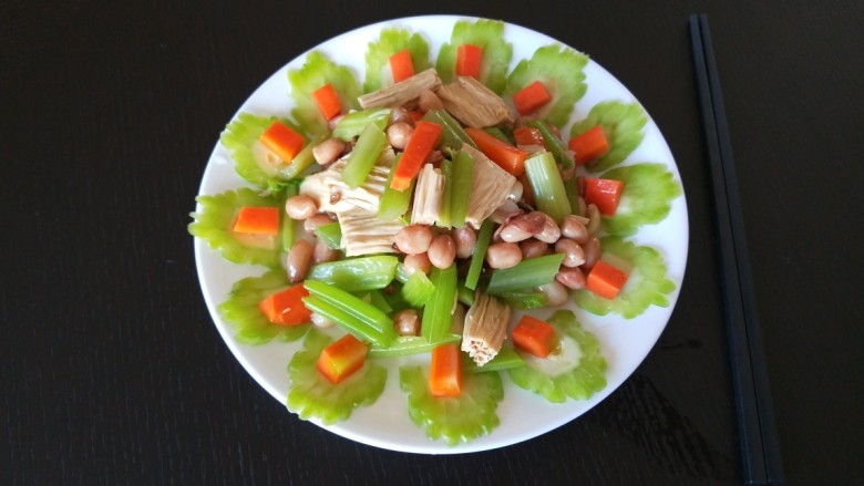 新文美食 素什锦,成品图