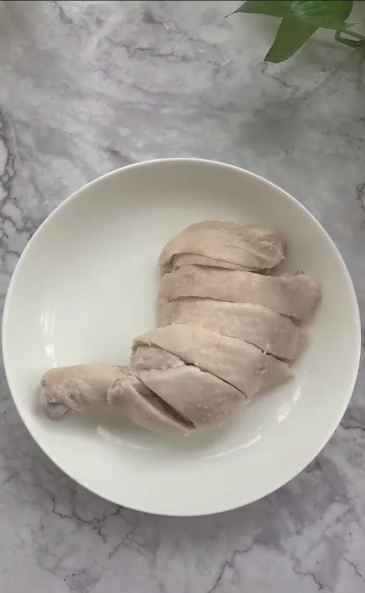 口水鸡(家常做法),鸡腿切块