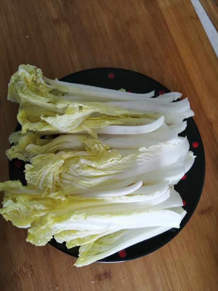 白菜(娃娃菜)豆腐汤,娃娃菜切长条