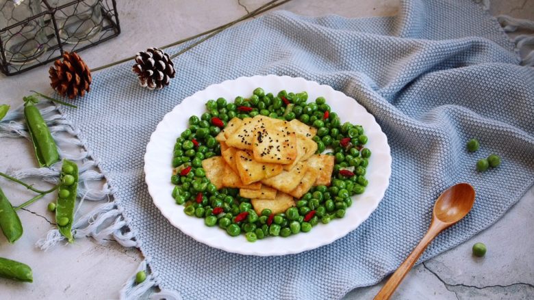 豌豆鲜鸡汁烧豆腐,成品图。