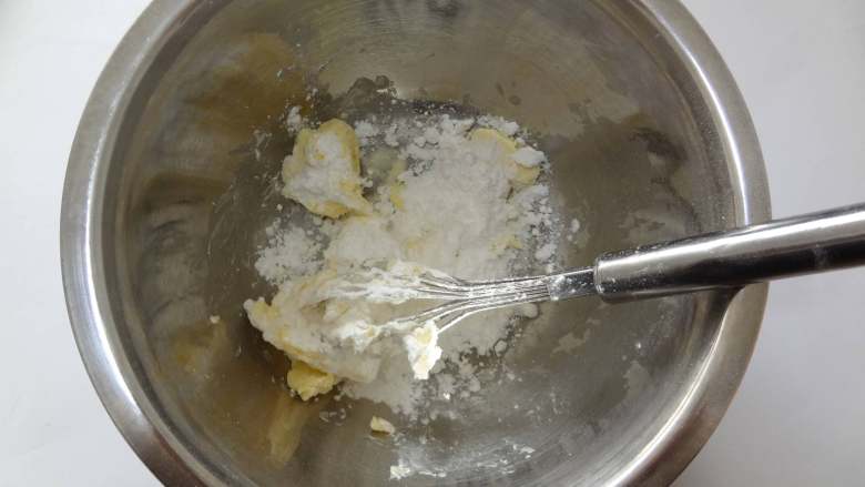 玛格丽特饼干,加入糖粉