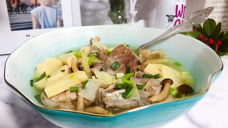 冬笋菌菇排骨老鸭煲(高压锅版),成品图