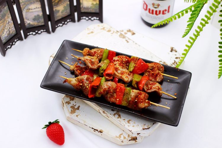 超爽的麻辣孜然烤肉串