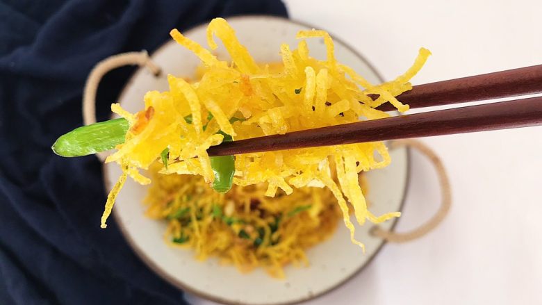 油炸土豆丝,啊~来一口