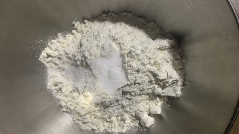约克郡布丁,粉类搅拌均匀