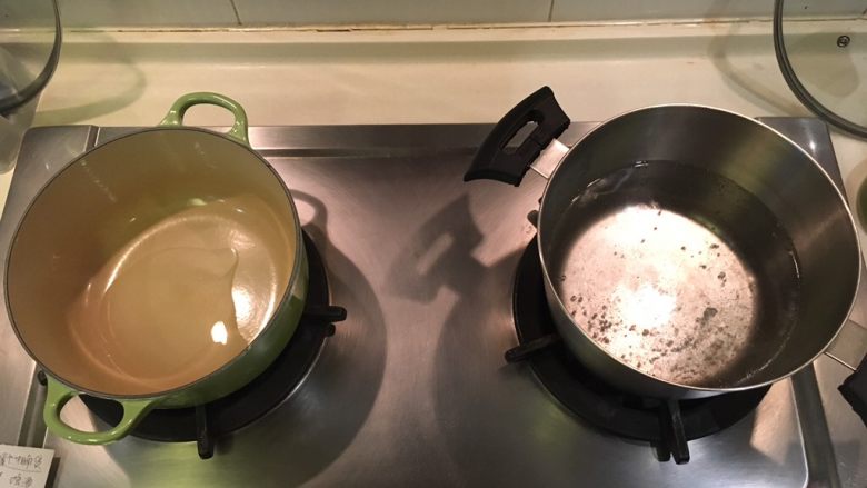 啤酒柠檬炖牛腩,哦哦!右边这锅烧开水,等等川烫牛腩