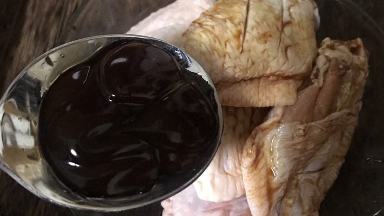 红烧鸡翅,大半勺蚝油