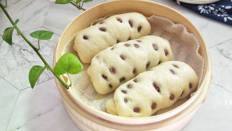 红豆卷,蓬松暄软,香甜的红豆卷就做好了