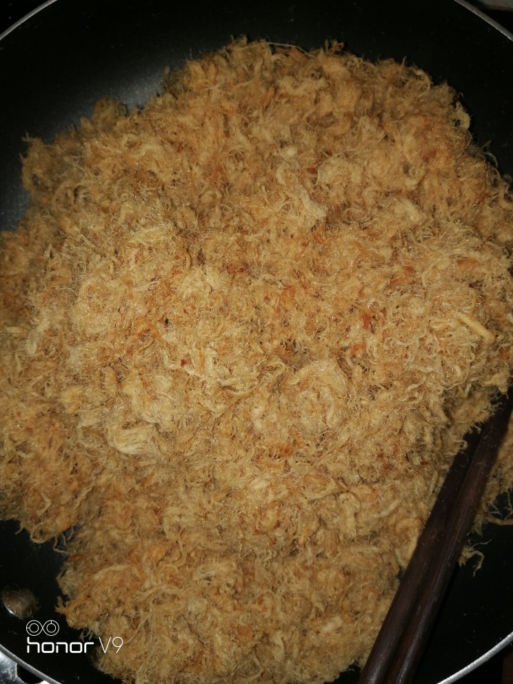 绝口肉松,这个大概炒20分钟,根据自己判断。