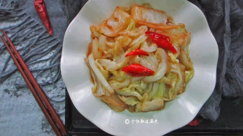 酸辣白菜,多吃白菜,增强免疫力,胃口欠佳的时候来一盘酸辣白菜。