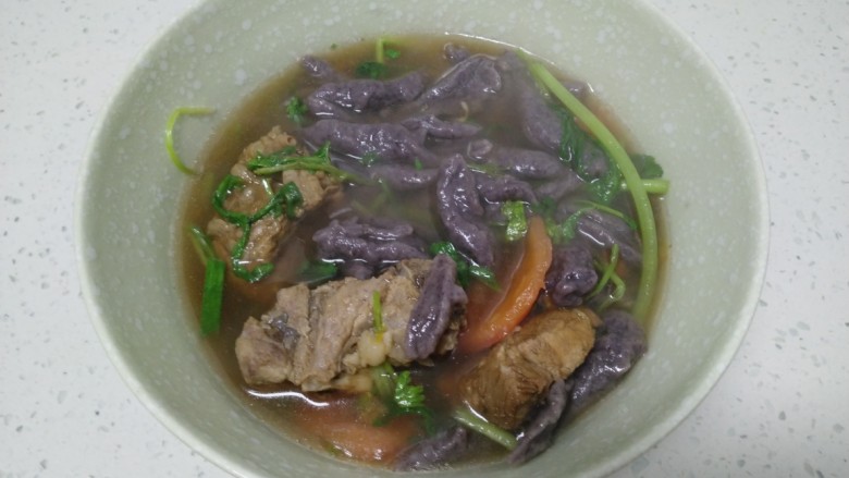 黑米排骨面鱼