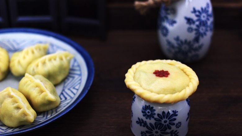 玉米面韭菜海米饺子,好看又好吃,再来一张诱惑你。