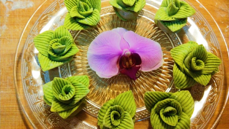 新文美食 菠菜玫瑰花卷,成品图