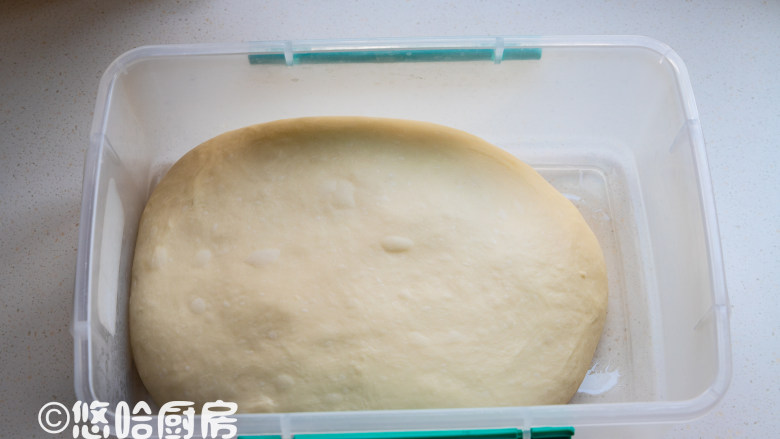 Q感吐司,发酵到位的面团,一发的时间差不多接近2个小时。