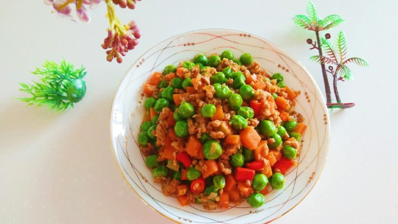 新文美食 肉末炒青豆,成品图