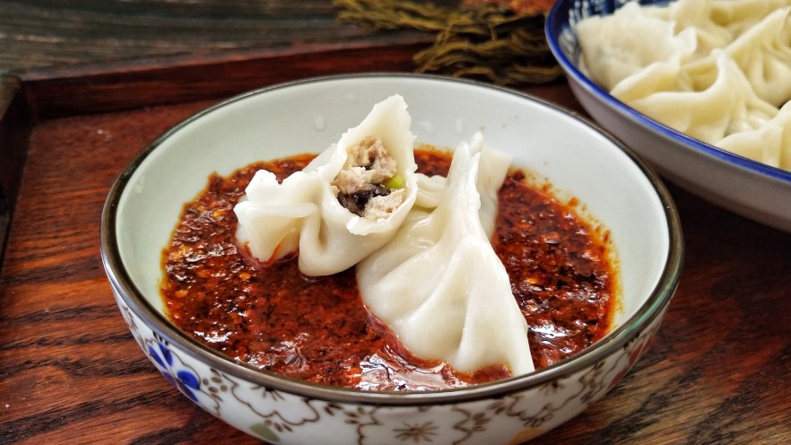 木耳猪肉馅月牙饺