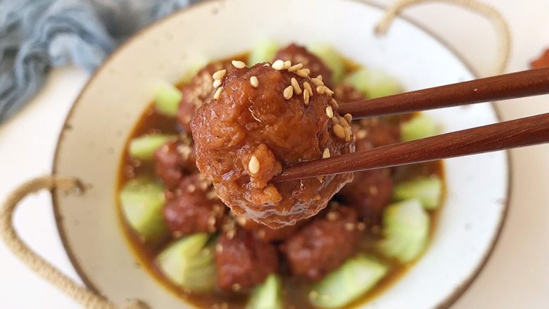 红烧炸肉丸,mini红烧丸子你喜欢吗