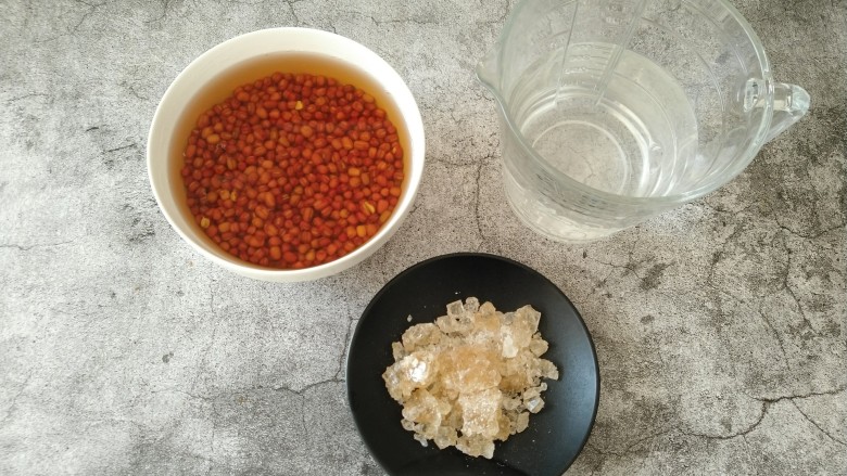 自制红豆沙,准备所需食材。
