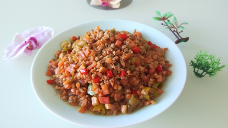 肉末炒泡菜 新文美食,成品图