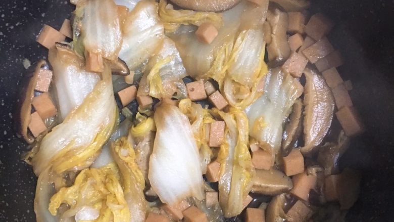 火腿香菇炒白菜