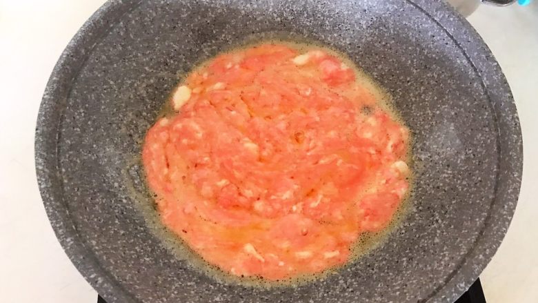 美味小零食 别样雪花酥,棉花糖基本融化,但是没有与黄油完全融合