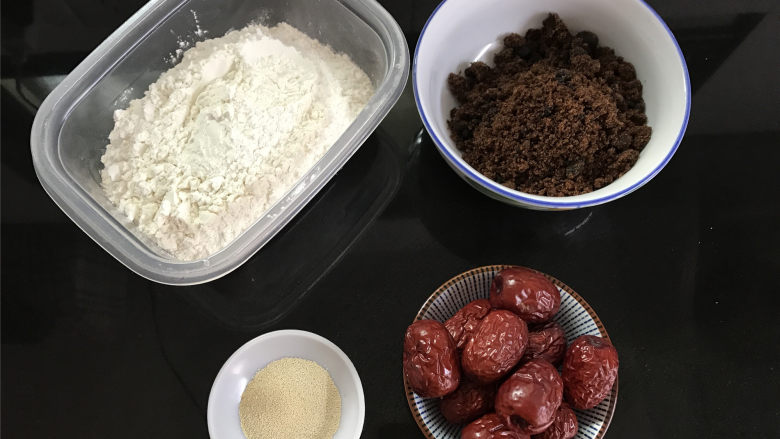 红糖发糕,准备好材料,