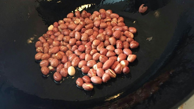 年夜饭特辑—四喜烤麸✨,闻到有🥜花生香味出来后关火,盛出