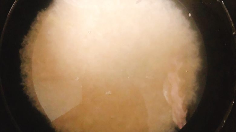 虾米时蔬红薯烩饭,蒸米之前用水泡15分钟以上!