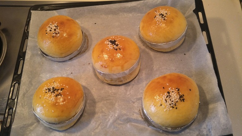 布里欧修汉堡面包🍔,完成,完全冷却后去掉模具