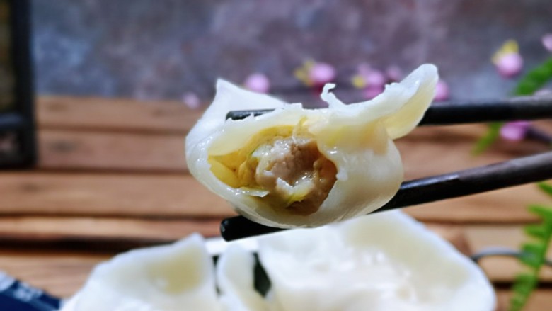 #猪里脊#酸菜猪肉馅饺子,特别好吃呀!