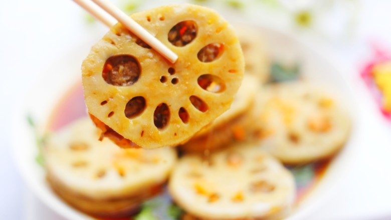 健脾清肺的蒸藕盒,来一口~